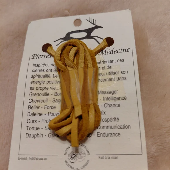 Medicine Spirit Stones Pendant with Black and Red Turtle Design - Picture 3 of 5